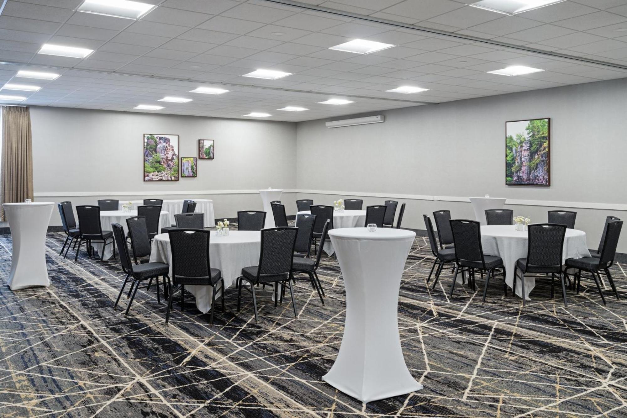 Holiday Inn Sioux Falls-City Center By Ihg Eksteriør billede